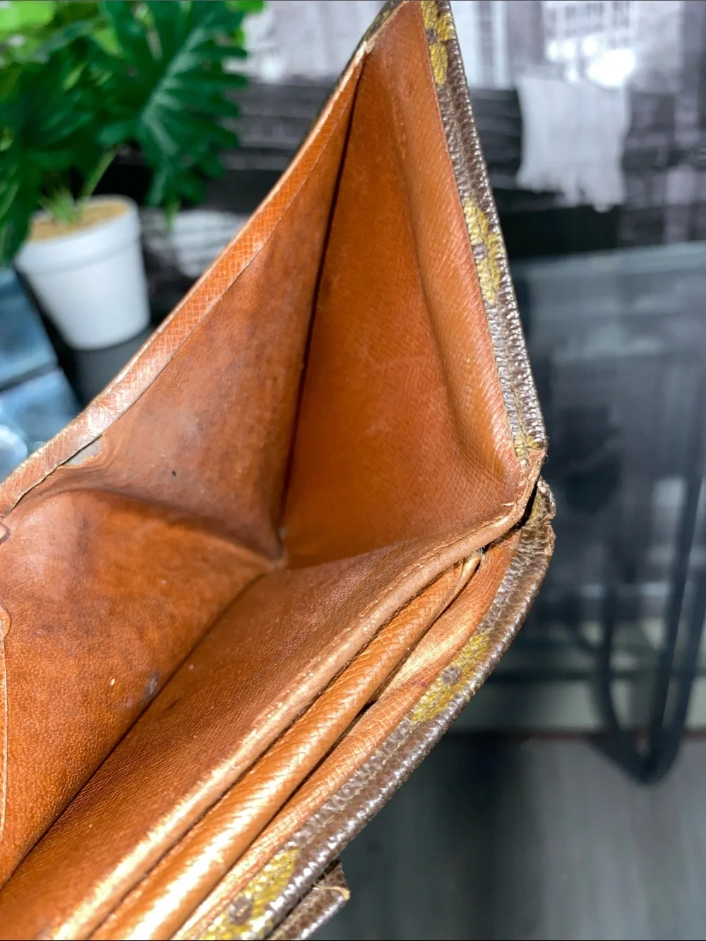 Authentic Vintage Louis Vuitton Monogram Elise Envelope Flap Closure Wallet